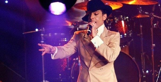 Prince'in ölüm nedeni aşırı dozda uyuşturucu ilaç