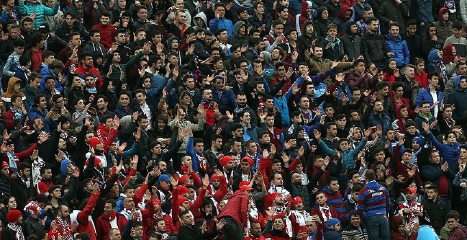 Trabzonspor Hüseyin Avni Aker'e vedaya hazırlanıyor