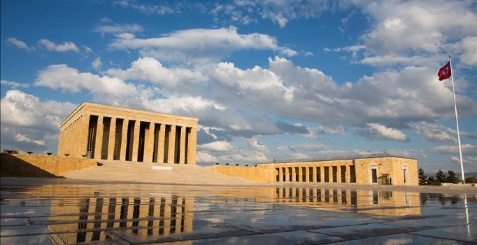 MSB'den 3'üncü 10 Kasım videosu: Büyük ölülere matem gerekmez