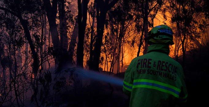 Avustralya'daki yangında ölü sayısı 15'e çıktı