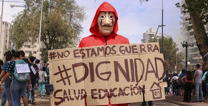 Şili'de şiddet eylemlerine karşı sert cezalar geliyor: Maske takmak da yasaklandı