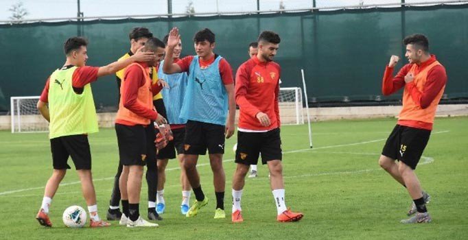 Göztepe'de yedeklere güvenoyu