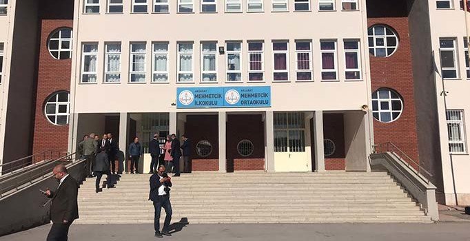 Son dakika | Otizmli çocukların yuhalandığı okulun müdürü açığa alındı