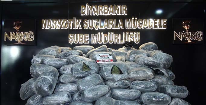Diyarbakır'da 500 kilogram esrar ele geçirildi