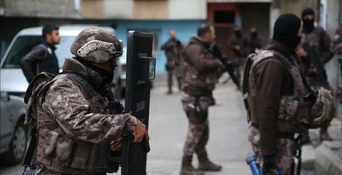 Gaziantep'te 72 saat süren uyuşturucu operasyonu: 153 adreste 53 gözaltı