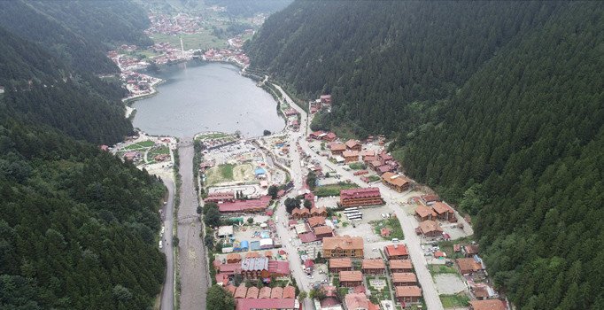 Uzungöl'de imara aykarı 17 bina tıraşlanacak