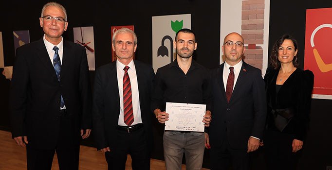 Uluslararası Organ Bağışı Afiş Yarışması'nın kazananları ödüllerini aldı