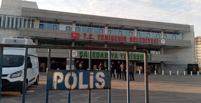 HDP 4 belediye başkanı görevden alındı