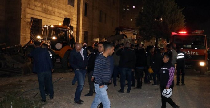 Cami inşaatında çökme: mühendis enkaz altında kaldı