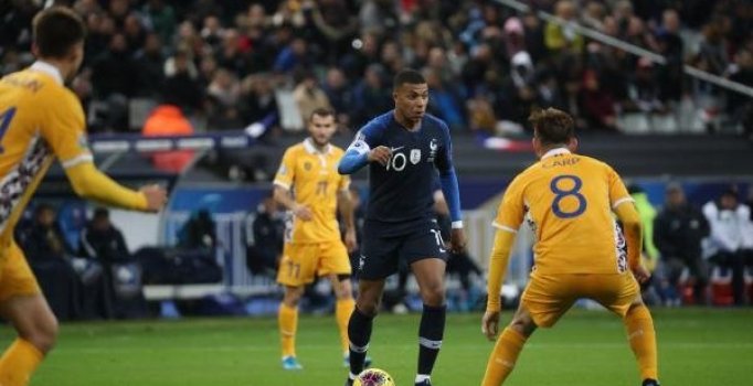 Moldova'yı 2-1 yenen Fransa liderliği aldı