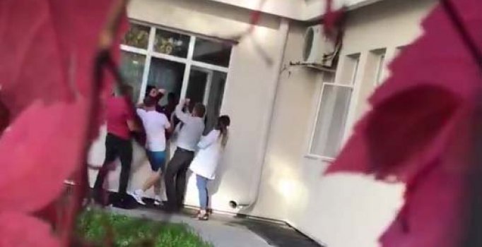 Ağlayan zihinsel engelli öğrenciyi darbeden 6 kişi açığa alındı