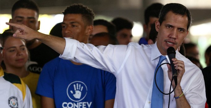Venezuela'da Guaido halkı hükümete karşı sokağa çağırdı
