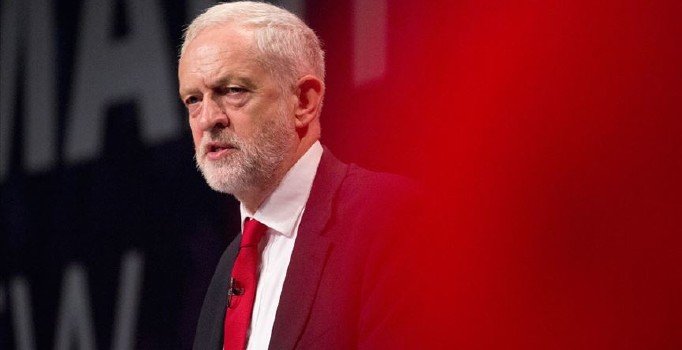 İngiltere'de İşçi Partisi'nden bedava internet vaadi