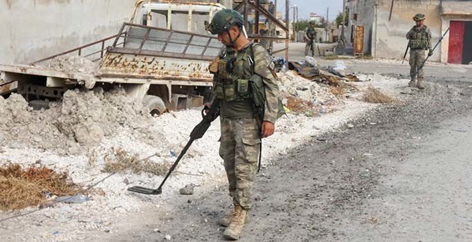 MSB'den 'Barış Pınarı' bilançosu: 988 EYP ile 442 mayın imha edildi