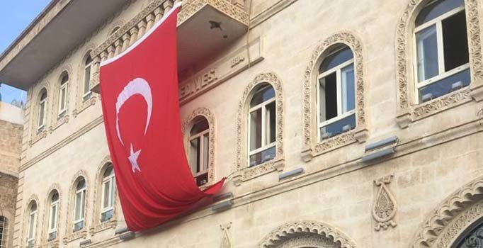 Mardin'de HDP'li Mazıdağı, Savur ve Derik belediyelerine de kayyum