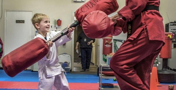 80'lik süper babaanne karate öğretmeni oldu