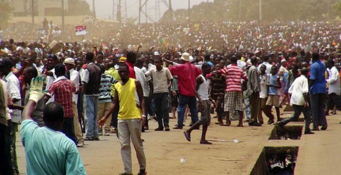 Gine’de süren protestolarda ölü sayısı 17’ye yükseldi
