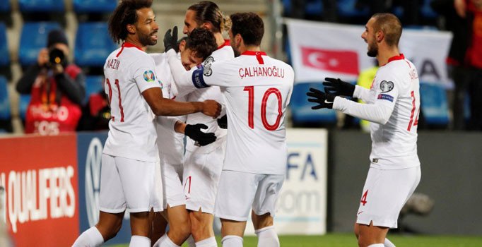 Milliler Andorra karşısında zaferle döndü | Andorra - Türkiye: 0-2