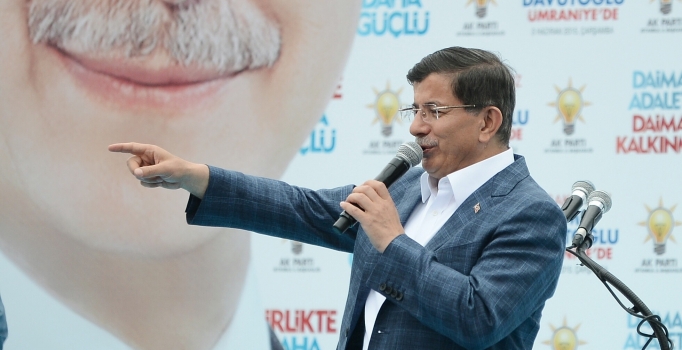 Davutoğlu: Türkmenlere yardımdan vazgeçmeyeceğiz