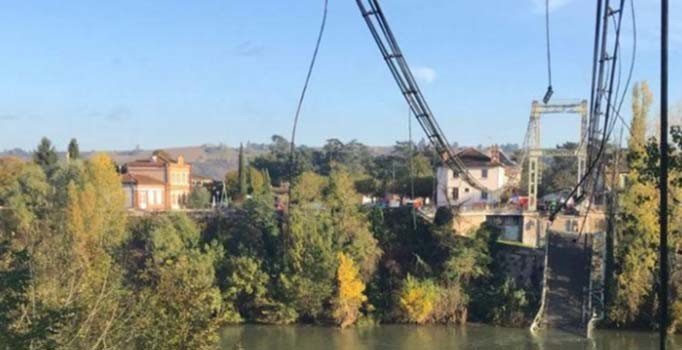 Fransa'da köprü çöktü: 1 ölü