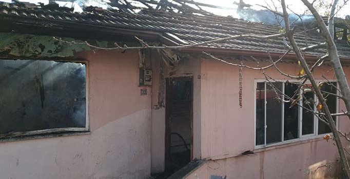 Evde çıkan yangında 2 çocuk hayatını kaybetti