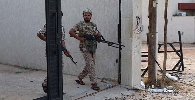 Libya'da Hafter güçlerinden saldırı: 13 sivil yaralandı