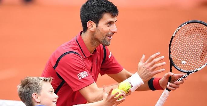 Djokovic, Fransa Açık'ta yarı finale yükseldi