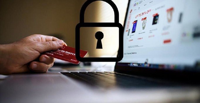 Malezya'da bin Çinli'ye 'dolandırıcılık'tan gözaltı