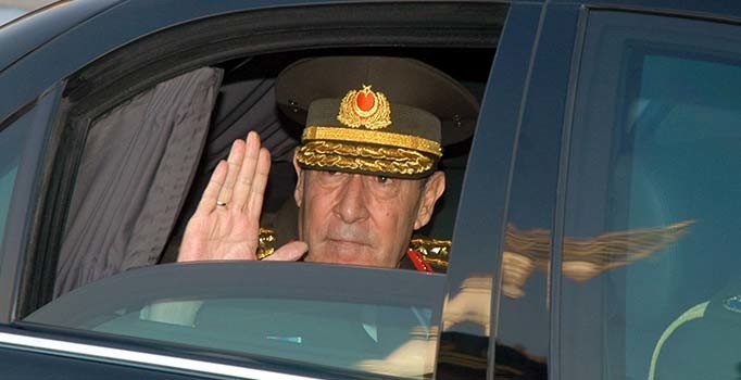 AA'nın servis ettiği Büyükanıt biyografisinde 'e-muhtıra' yok