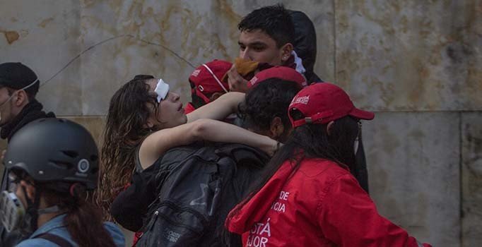 Kolombiya da karıştı... Genel grevde çok sayıda gösterici gözaltında