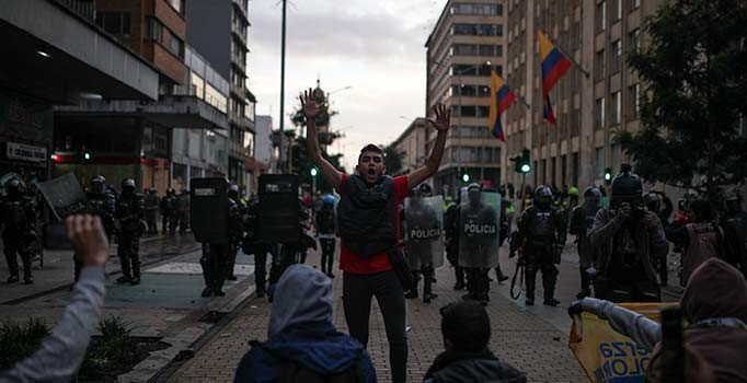 Karışan Kolombiya'da ulusal müzakereler başlıyor
