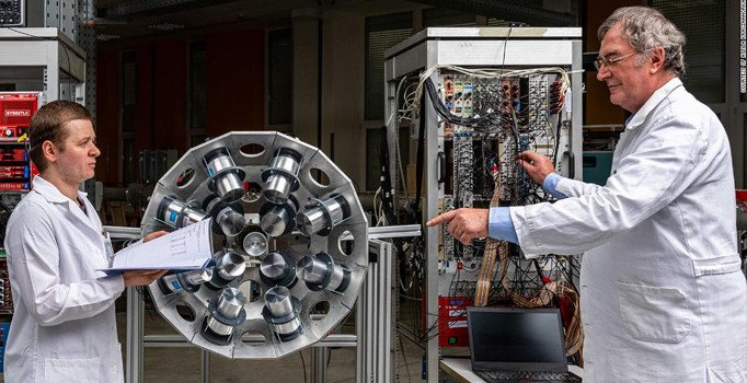 Macar bilim insanları, buldukları X17 parçacığının beşinci element olduğunu açıkladı