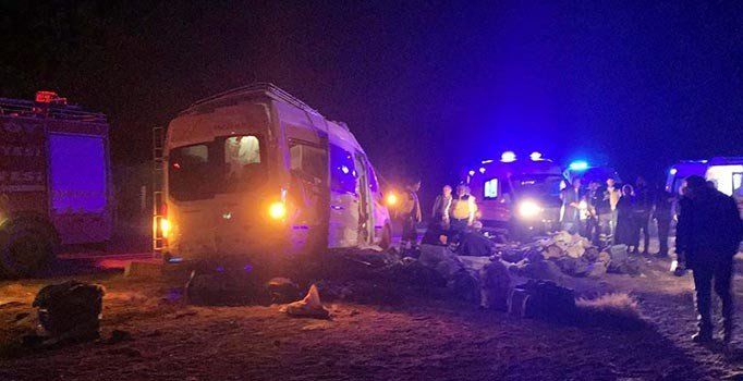 Yozgat’ta trafik kazası: 16 yaralı