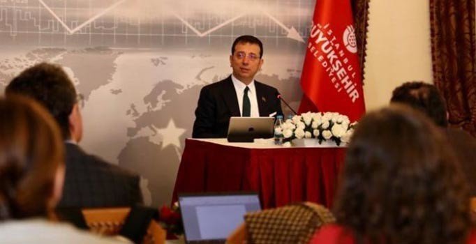 İBB Başkanı İmamoğlu, gazetecilerle bir araya geldi