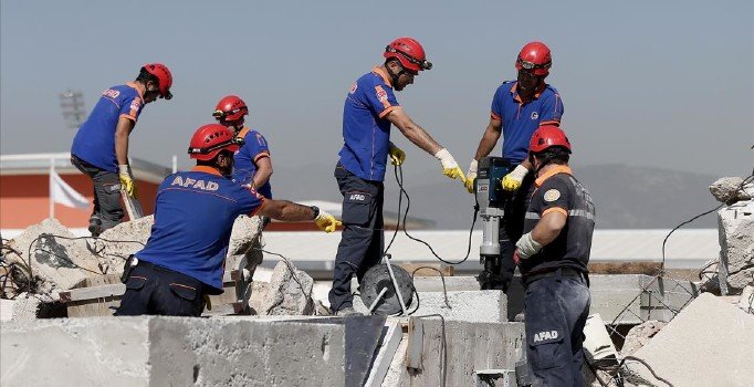 AFAD, Arnavutluk'a kurtarma ekibi gönderecek