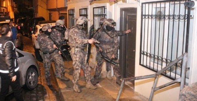 İstanbul'da uyuşturucu tacirlerine şafak operasyonu