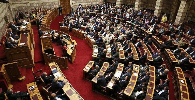 Yunanistan'da anayasa değişiyor