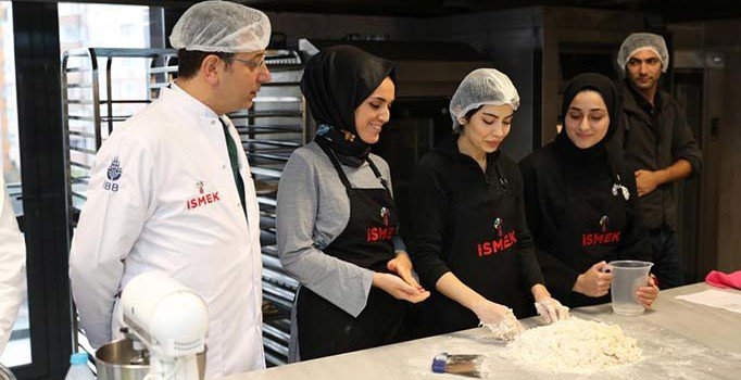 İmamoğlu'ndan 'İSMEK'ler kapatılıyor' iddiasına cevap