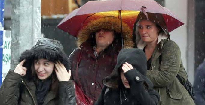 Meteorolojiden fırtına ve sağanak uyarısı