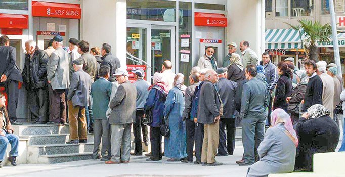 Üç günlük faiz için her şey sil baştan