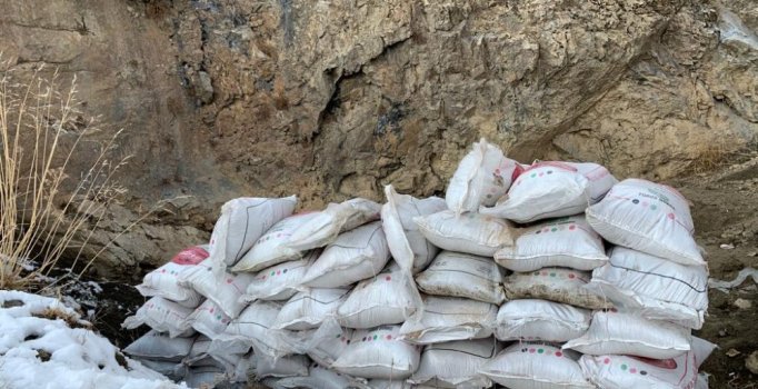 Van'da, PKK'ya ait 2 ton 'amonyum nitrat' ele geçirildi