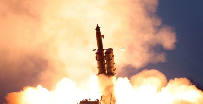 Kuzey Kore'den Japonya'ya tepki: Burnunun dibinde gerçek füze görebilir!