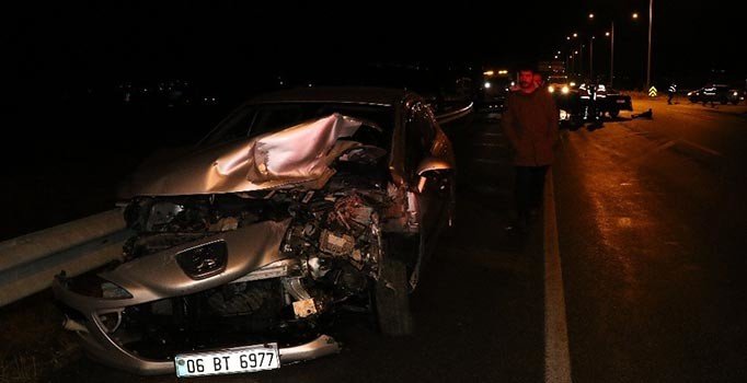 Erzincan’da feci kaza: 1 ölü, 2 yaralı