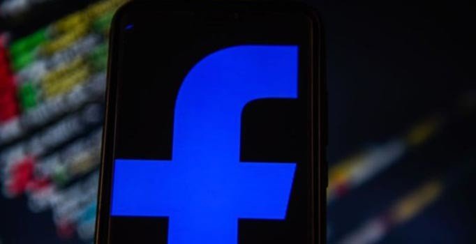 Facebook, Singapur'da muhalif sitenin paylaşımına düzeltme ekledi