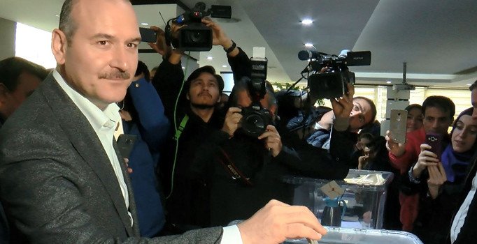 Soylu, Gaziosmanpaşa delege seçiminde oy kullandı
