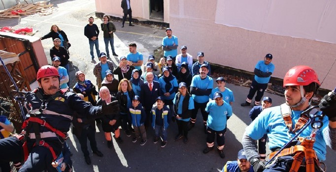 BAYRAK’tan nefes kesen tatbikat