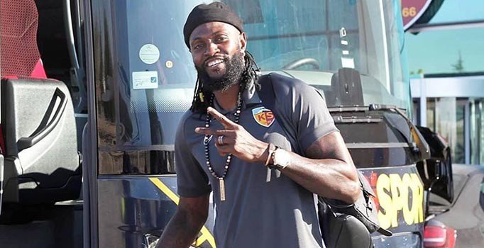 Kayserispor’dan Adebayor’a övgüler