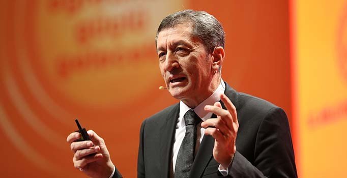 Selçuk'tan Doğa Koleji açıklaması: Maaşlar MEB'in dışındaki işlemler