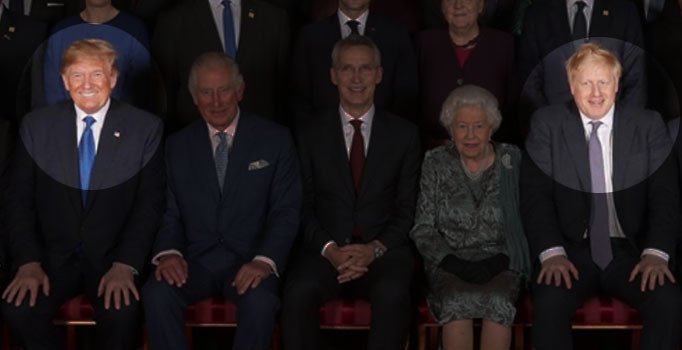 Liderlerin resepsiyon fotoğrafında ilginç benzerlik