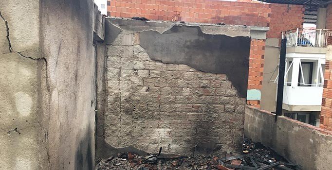 İzmir’de yangın paniği: 1 yaralı